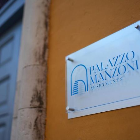 Palazzo Manzoni Apartments バーリ エクステリア 写真
