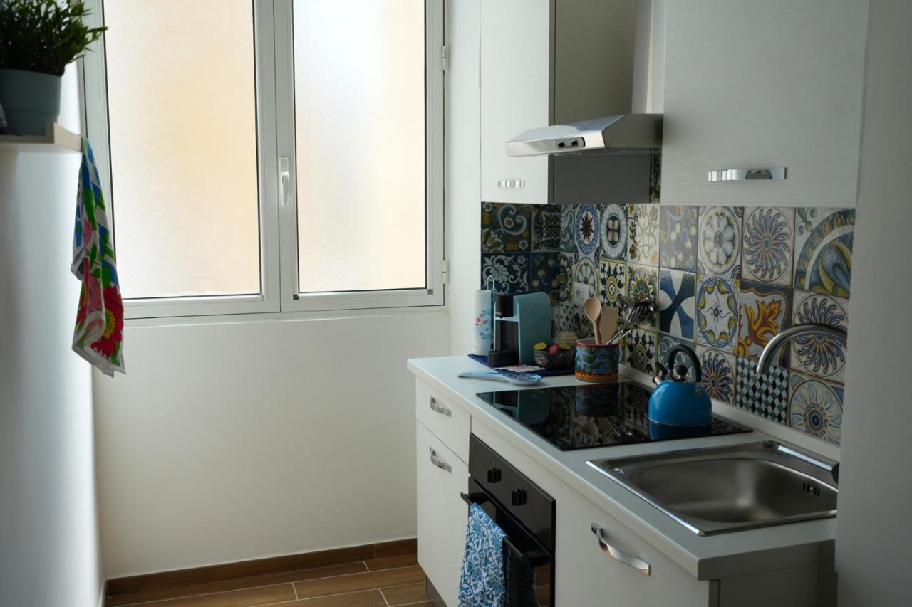 Palazzo Manzoni Apartments バーリ 部屋 写真