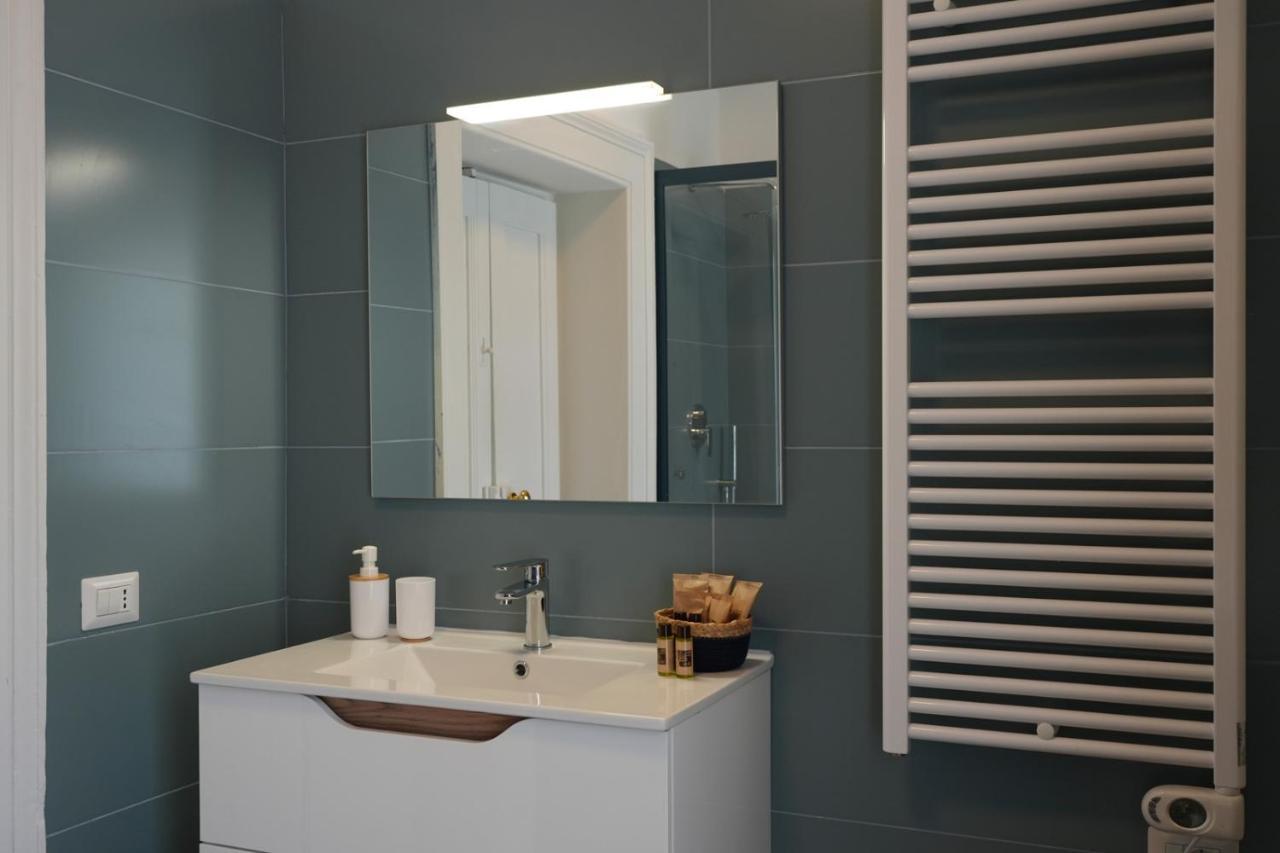 Palazzo Manzoni Apartments バーリ 部屋 写真